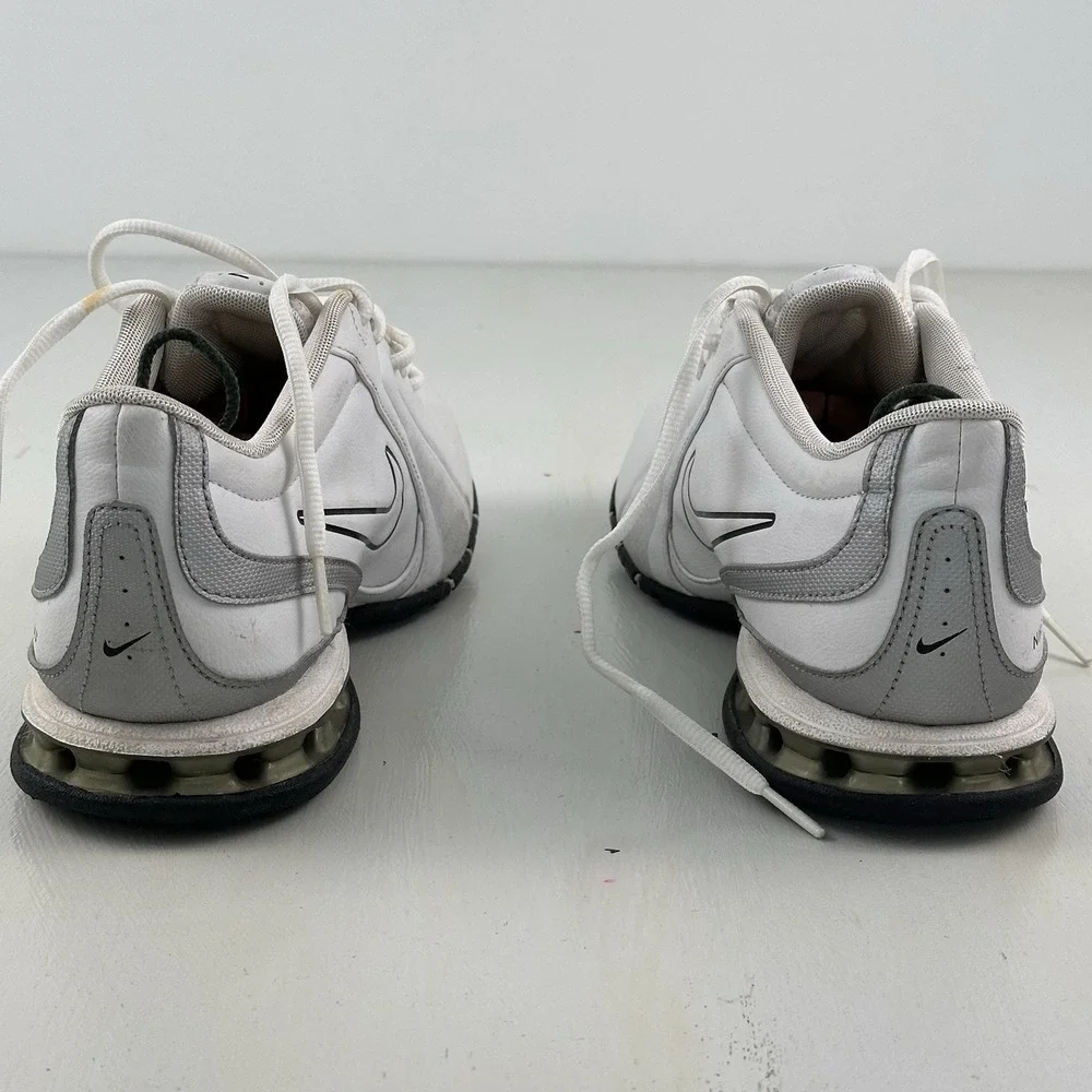 Nike REAX Revolution TR 3 Sneakers Mens 9 White Silver Trainer 333765-101
